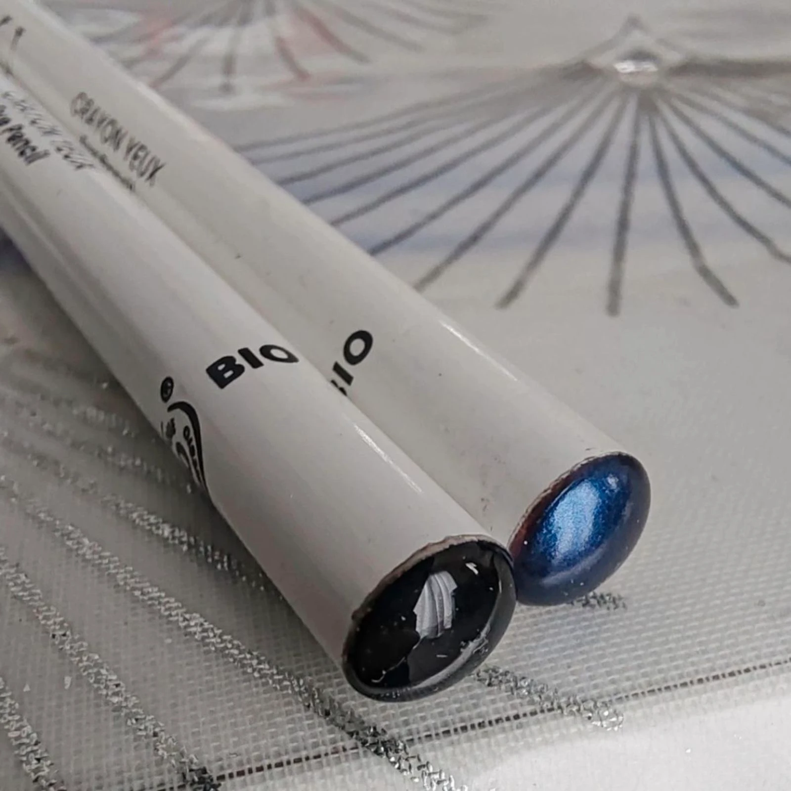 2 crayons pour les yeux Bio – photo 2